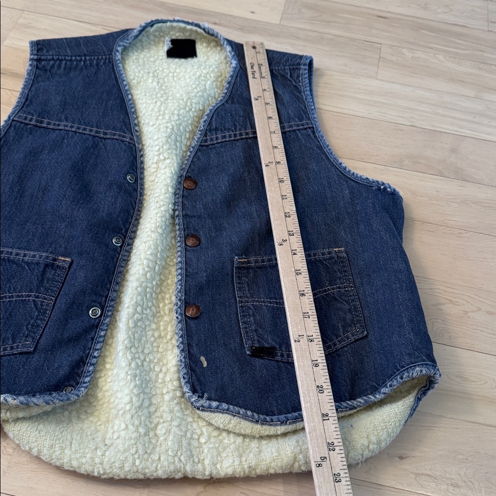 Vintage Sears Roebucks Distressed Denim Vest-Sherpa Lined-Boho-Unisex - Picture 4 of 7